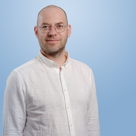 Dr. Robert Schäfer